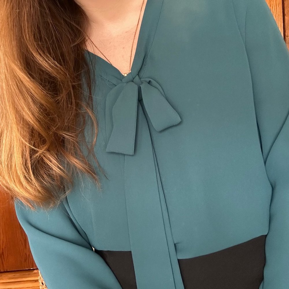 Teal Front Tie Long Sleeve Blouse Small
